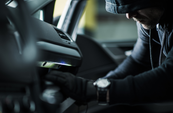 Furto in officina a Massazza: sottratto un autocarro in manutenzione - Foto di repertorio. Furto in officina a Massazza: sottratto un autocarro in manutenzione - Foto di repertorio.