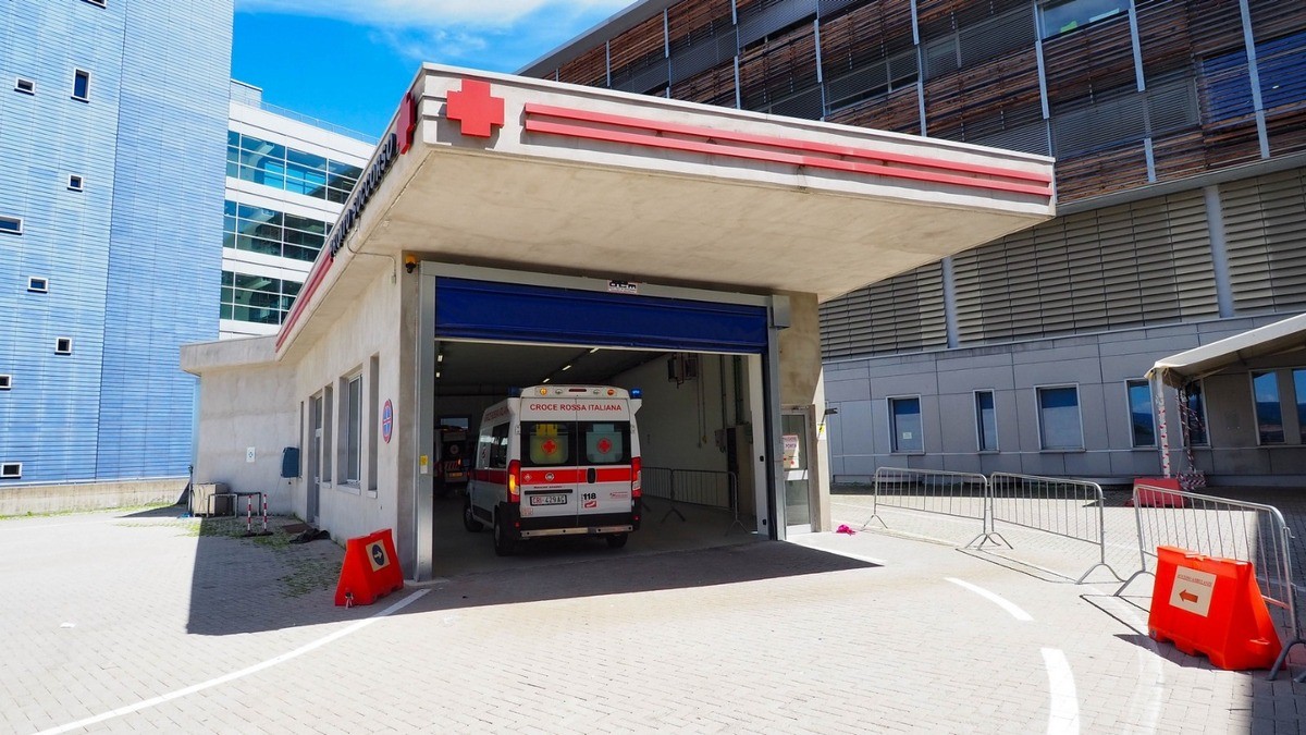 Incidente a Biella, un ciclista trasportato al Pronto Soccorso