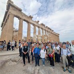 Prosegue il tour del Gruppo Pellegrinando di Graglia, lo scatto dall’Acropoli di Atene Prosegue il tour del Gruppo Pellegrinando di Graglia, lo scatto dall’Acropoli di Atene