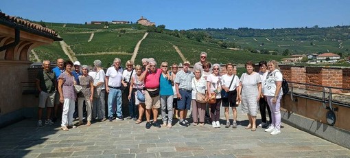 Cerrione, proseguono le gite estive: tappa a Barolo FOTO Cerrione, proseguono le gite estive: tappa a Barolo FOTO