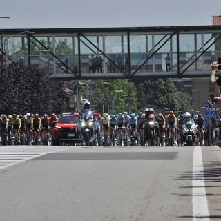 Il Giro d’Italia attraversa via Ivrea: il reportage fotografico di Ciro Simoni