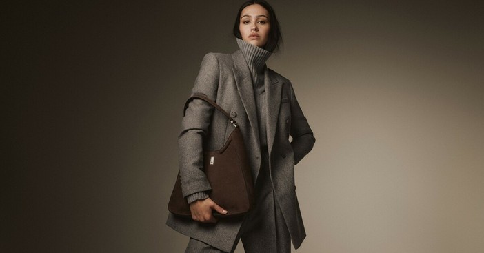 Il guardaroba capsule italiano - 5 pezzi che creano un look completo