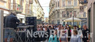 Biella, la scuola è finita: musica e corteo in via Italia per la Giornata dell’Arte (servizio di Mattia Baù per newsbiella.it)