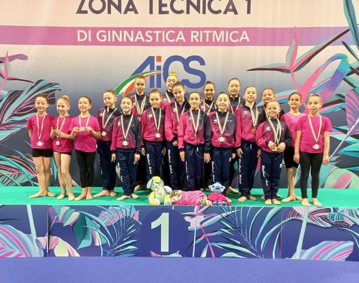 Pioggia di medaglie per la Rhythmic School: ottimi risultati al Palaforum di Biella