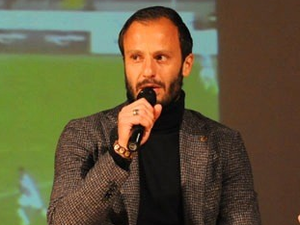 Calcio, è ufficiale a Parma: Alberto Gilardino è il nuovo allenatore Calcio, è ufficiale a Parma: Alberto Gilardino è il nuovo allenatore