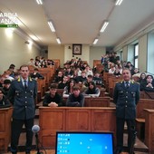 Biella, la Guardia di Finanza in visita nelle scuole FOTO Biella, la Guardia di Finanza in visita nelle scuole FOTO