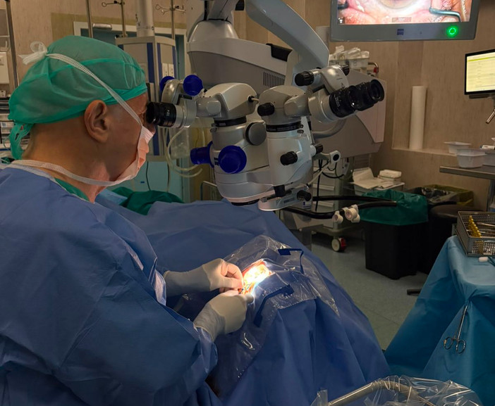 Sanità Piemonte: recupera la vista con un cristallino progettato su misura