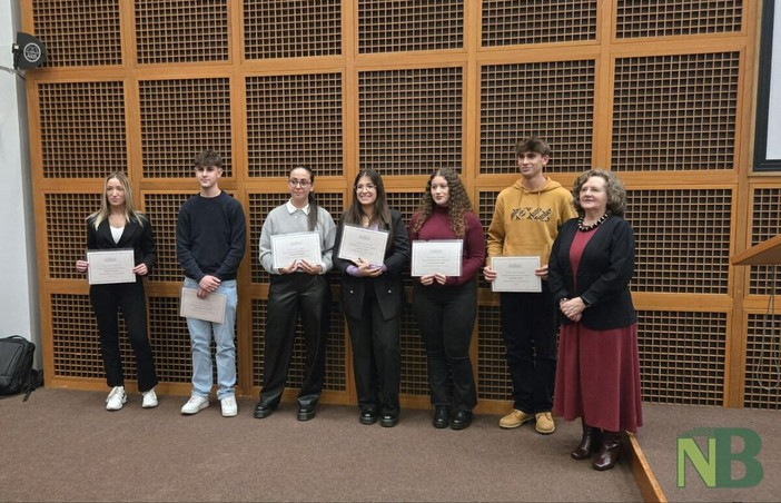 Giornata dell’Eccellenza, il Bona celebra l’impegno dei suoi studenti Giornata dell’Eccellenza, il Bona celebra l’impegno dei suoi studenti