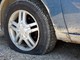 Sala, trova l’auto danneggiata, si cerca il responsabile