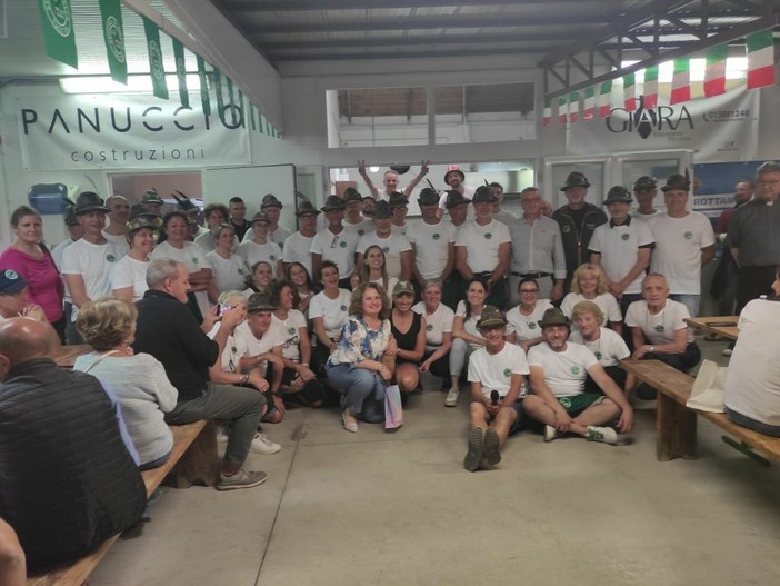 Gusti e sapori per 8 serate diverse, a Cossato torna la Grigliata Alpina (foto di repertorio) Gusti e sapori per 8 serate diverse, a Cossato torna la Grigliata Alpina (foto di repertorio)