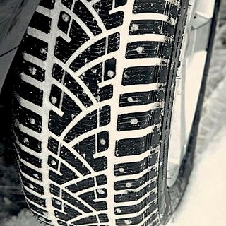 Biella, obbligo di gomme da neve o catene a bordo dal 15 novembre, le strade interessate