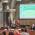 Guardia di Finanza, antiriciclaggio e PNRR: a Biella incontro con 106 funzionari degli enti locali