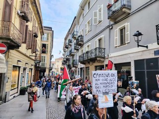 Biella, nuovo corteo per la Palestina nel centro città FOTO