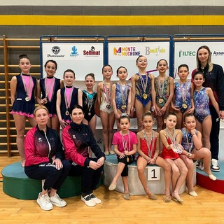 Pioggia di medaglie per la Rhythmic School nell’interregionale GR CSEN FOTO