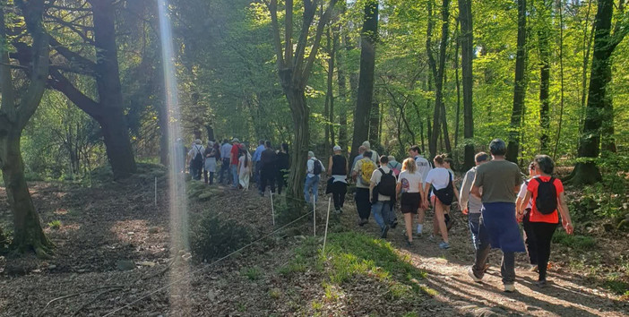Sole e natura, a Zubiena sono un successo le passeggiate di Pasquetta Sole e natura, a Zubiena sono un successo le passeggiate di Pasquetta