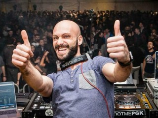 Riapre il Galileo: il cuore pulsante della movida biellese torna a battere più forte che mai!