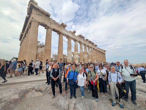 Prosegue il tour del Gruppo Pellegrinando di Graglia, lo scatto dall’Acropoli di Atene Prosegue il tour del Gruppo Pellegrinando di Graglia, lo scatto dall’Acropoli di Atene