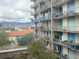 Incendio in un palazzo a Gaglianico: Vigili del Fuoco portano in salvo i residenti Incendio in un palazzo a Gaglianico: Vigili del Fuoco portano in salvo i residenti