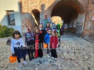 Halloween al Ricetto di Candelo, un pomeriggio di giochi e animazione per i bambini FOTO e VIDEO Angela Lobefaro per newsbiella.it