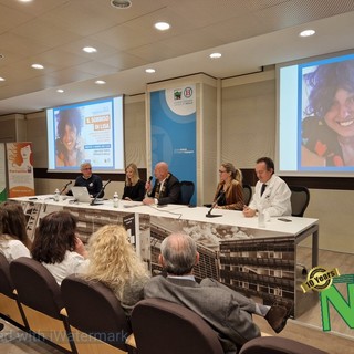 "Il sorriso di Lisa", un progetto nel ricordo di Annalisa Livorno, per donare parrucche a chi è in cura per il cancro, FOTO