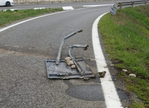 Sostegno, incidente autonomo senza feriti: automobilista chiama il 112 foto archivio Sostegno, incidente autonomo senza feriti: automobilista chiama il 112 foto archivio