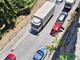 Biella, tamponamento tra due auto in via Cernaia: traffico deviato e code
