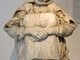 Nell'immagine: la scultura La Madre dell'Ucciso di Francesco Ciusa, unica versione marmorea firmata dall'artista custodita presso il Museo delle Migrazioni, Cammini e Storie di Popoli di Pettinengo.