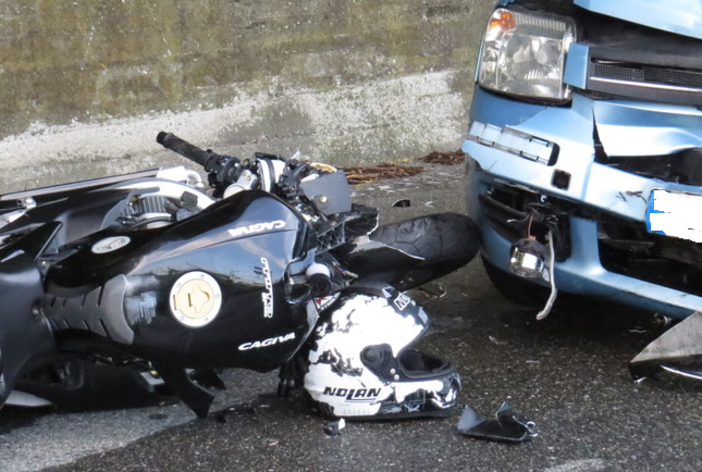 Incidente a Biella in Strada Barazzetto Vandorno, 16enne in ospedale, foto archivio Incidente a Biella in Strada Barazzetto Vandorno, 16enne in ospedale, foto archivio
