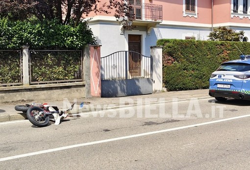 Scontro auto-moto a Candelo, un giovane in ospedale FOTO Scontro auto-moto a Candelo, un giovane in ospedale FOTO