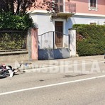 Scontro auto-moto a Candelo, un giovane in ospedale FOTO Scontro auto-moto a Candelo, un giovane in ospedale FOTO