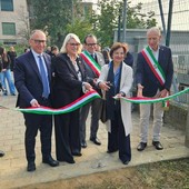 A Cerrione si inaugura il campetto dedicato a Lella Lombardi, premiati anche gli studenti più meritevoli FOTO A Cerrione si inaugura il campetto dedicato a Lella Lombardi, premiati anche gli studenti più meritevoli FOTO