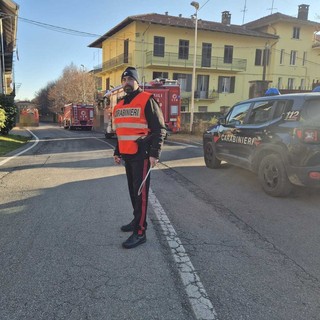 Valdilana, incendia l'auto del vicino al culmine della lite