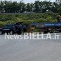 Vigliano, incidente in rotonda: lievi ferite per un ciclista (foto di Mauro Benedetti per newsbiella.it)