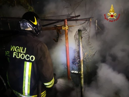 Quadro elettrico in fiamme nel garage, a Quaregna Cerreto arrivano i Vigili del Fuoco (foto di repertorio) Quadro elettrico in fiamme nel garage, a Quaregna Cerreto arrivano i Vigili del Fuoco (foto di repertorio)