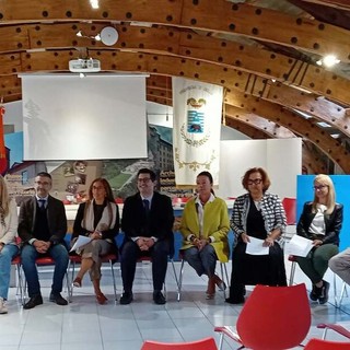 Prevenire le molestie sul luogo di lavoro: a Biella imprese, istituzioni e parti sociali a confronto Prevenire le molestie sul luogo di lavoro: a Biella imprese, istituzioni e parti sociali a confronto