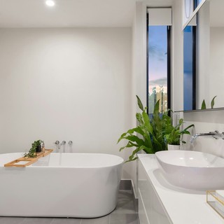 Stanza da bagno: quali accessori per un ambiente accogliente, pratico e funzionale?