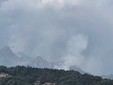 Incendio al Monte Barone, il fumo arriva fino a Casapinta Incendio al Monte Barone, il fumo arriva fino a Casapinta