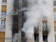 Vigliano, grave incendio al condominio vicino al Municipio: persone evacuate e via Milano chiusa (servizio di Mattia Baù per newsbiella.it)
