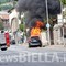 Biella, auto avvolta dalla fiamme in via Milano: Vigili del Fuoco a Chiavazza (servizio di Mattia Baù in esclusiva per Newsbiella.it.)