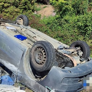 Buronzo: auto si ribalta, uomo alla guida trasportato in ospedale con elisoccorso