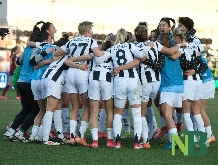 Juve, proposta da 1,1 miliardi respinta: Exor non vende - Foto di repertorio Juve, proposta da 1,1 miliardi respinta: Exor non vende - Foto di repertorio