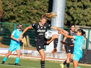 Serie A Women: Juventus ribalta la sfida contro il Napoli, si conclude 2 - 1 - Foto di Ernico Eletto per newsbiella.it Serie A Women: Juventus ribalta la sfida contro il Napoli, si conclude 2 - 1 - Foto di Ernico Eletto per newsbiella.it