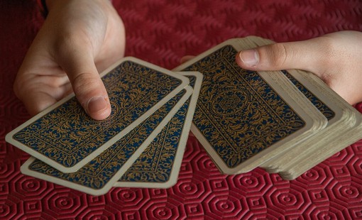 Conto alla rovescia a Rosazza per il torneo di tarocchi a coppie (foto di repertorio) Conto alla rovescia a Rosazza per il torneo di tarocchi a coppie (foto di repertorio)