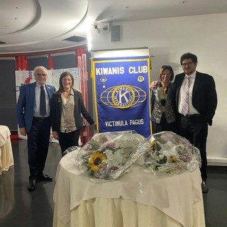 Passaggio di campana al Kiwanis Club Biella Victimula Pagus Passaggio di campana al Kiwanis Club Biella Victimula Pagus