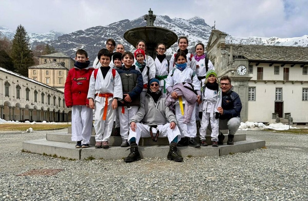 Karate sulla neve: Fudoshin Biella si allena al Santuario di Oropa