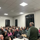 Interesse e folta partecipazione a Campiglia per la serata sul lupo Interesse e folta partecipazione a Campiglia per la serata sul lupo