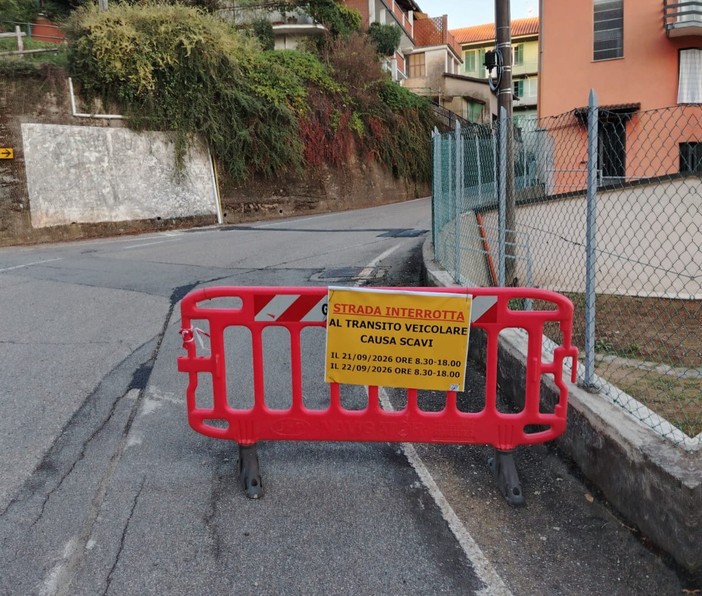 Bioglio, cede il manto stradale: al via lavori di ripristino Bioglio, cede il manto stradale: al via lavori di ripristino