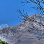 Luna gibbosa al Mucrone, lo scatto di Paolo Rosazza Pela Luna gibbosa al Mucrone, lo scatto di Paolo Rosazza Pela