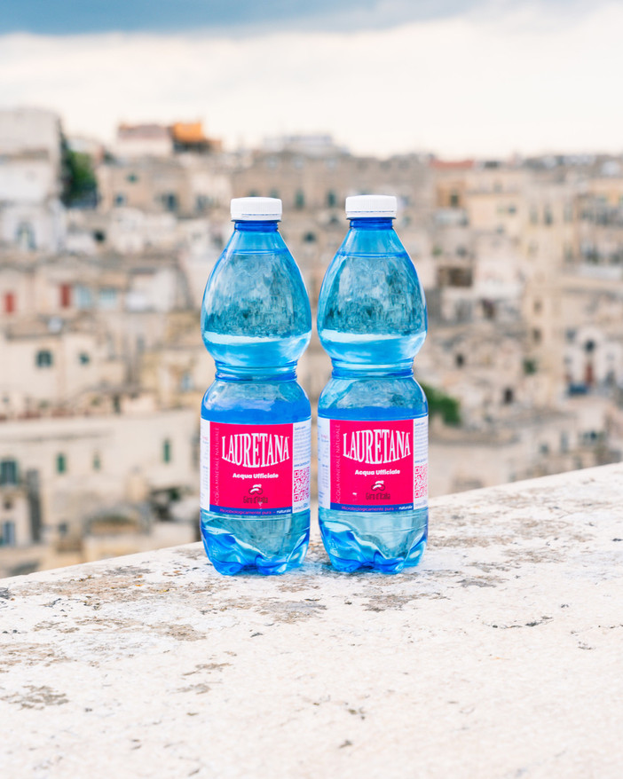 Lauretana sarà acqua ufficiale del Giro d’Italia anche nel 2026