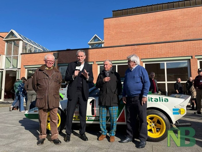 Biella, Ladies Dakar: Piero Sodano e Piero Spriano a fianco della Lancia Stratos